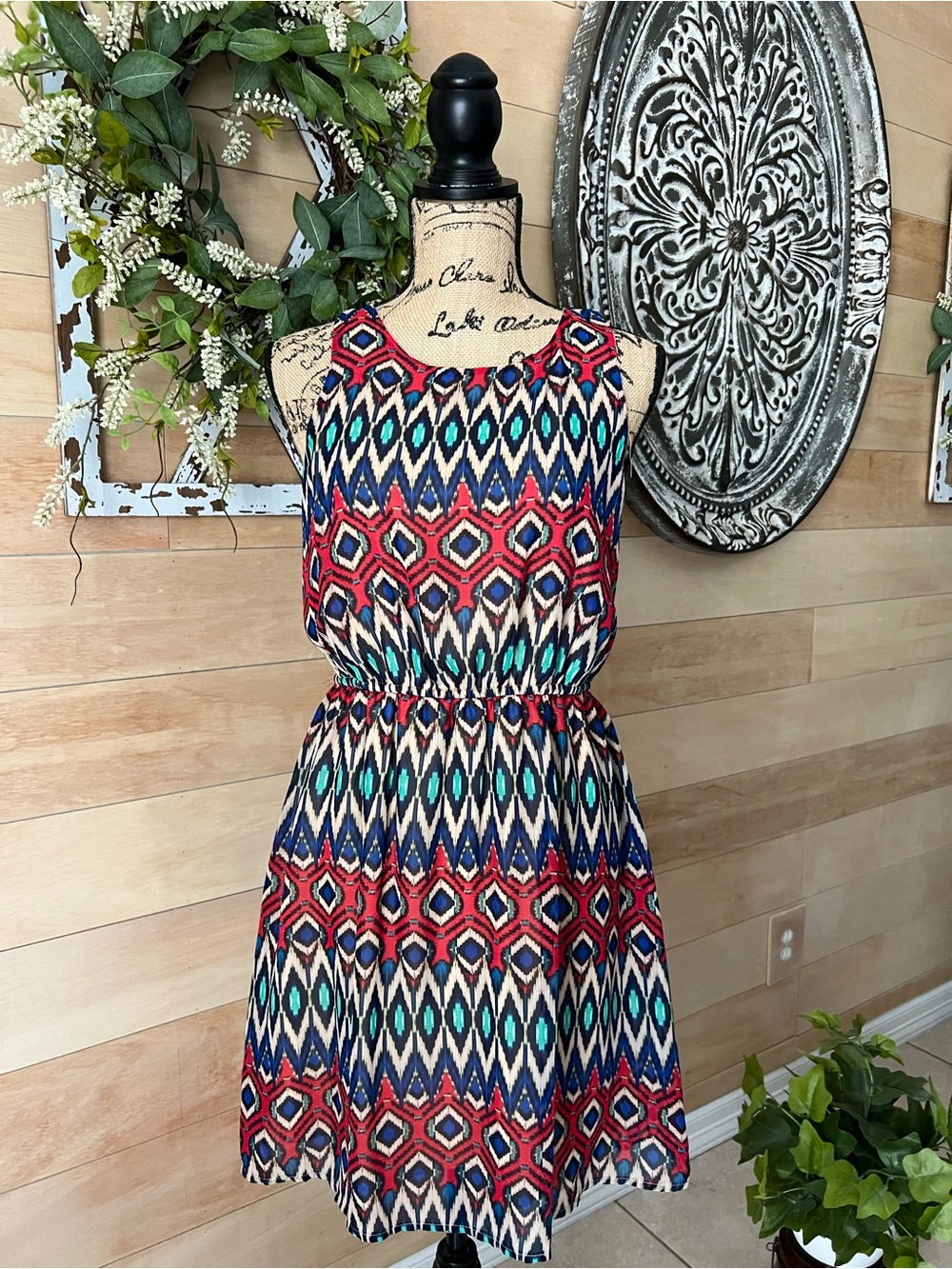 Xhilaration Sleeveless Ikat Print Dress in Red, Blue & Teal Size Medium